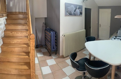 Chalandray House | Cozy Cottage by the River with Spa and Pool Near Futuroscope