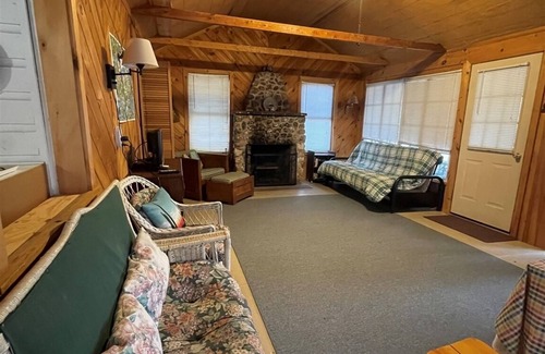 Sebago Cottage | Cozy Cottage Steps from Sebago Lake with Ocean Views