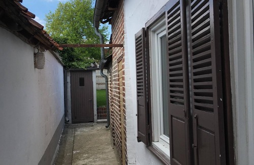 Crecy-en-Ponthieu House | Charming Country House Near Bay Sum – Sleeps 4, Family Friendly