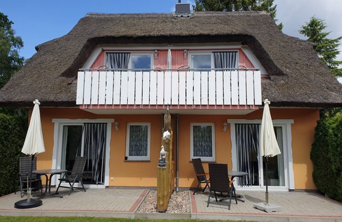 Wieck auf dem Darss Apartment | Charming Vacation Apartment with Pool & Spa - Buhne II