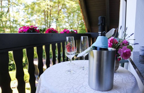 Buckow Ski Chalet | Small and very individual chalet with a special charm right on the lake.