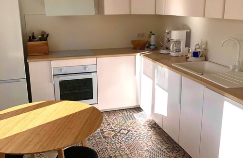Witry-les-Reims House | Family-Friendly Retreat with Spa & Kitchen Amenities