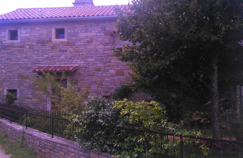 Zrenj House | Family-Friendly Istrian House with Garden and Breakfast