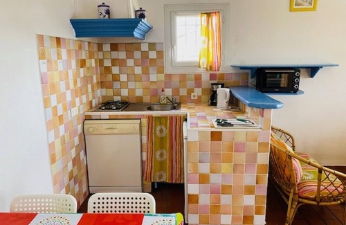 Lorgues Villa | Cozy Farmhouse with Pool and Ocean View - 10/10 Rated Stay
