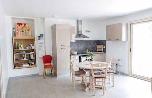 Les Cordiers House | Cozy Retreat in the Luberon - Guest Rated 9/10