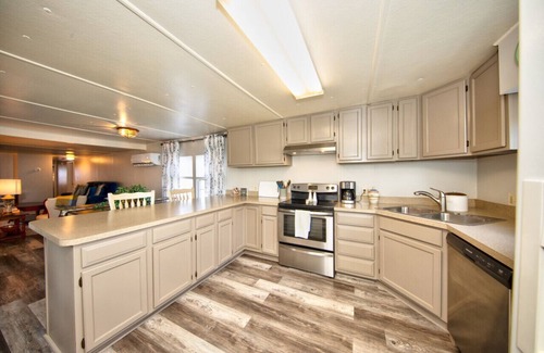 Bel Air House | Ideal Getaway: Small House on Gentleman’s Farm Awaits