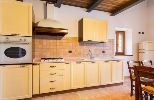 Cagli House | Relaxing Retreat with Pool and Greenery for Families