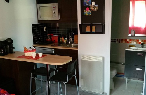 La Crau Apartment | Cozy Studio with Pool, Ocean View & Private Terraces