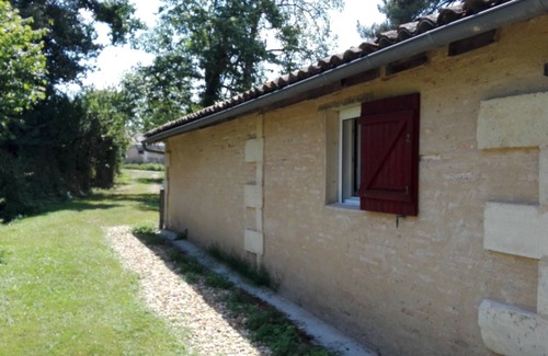 Lagorce House | Idyllic Countryside Retreat near Saint Emilion with Pool