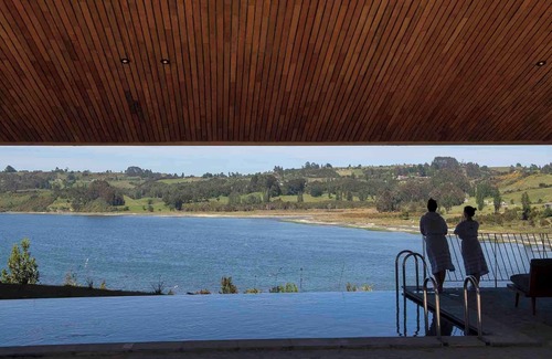 Castro House | Idyllic Island Retreat - Chill with Private Pool & Spa