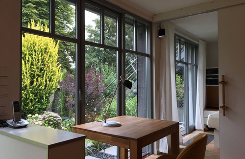 Bottrop Apartment | Idyllic Oasis with Spa and Ocean Views in the Ruhr Area