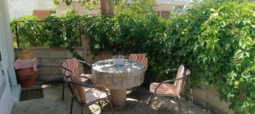 Kouroutai House | Small Paradise