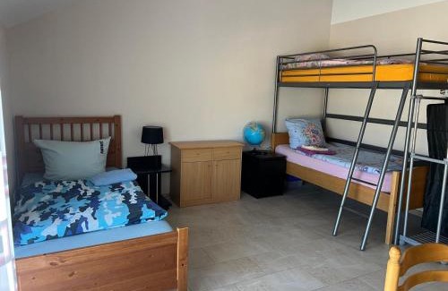 Taunusstein House | Budget-Friendly Stay at Small Pearl 2: Family & Kitchen Amenities