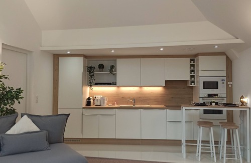 Le-Plessis-Trevise House | Prestigious Hotel Escape Near Paris with Family-Friendly Amenities