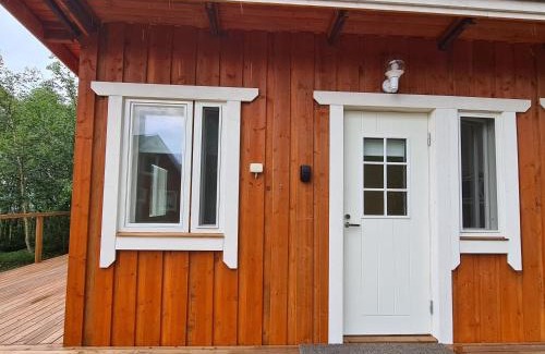 Utsjoki Apartment | Cozy Small Salmon: Oceanfront Retreat with Private Beach