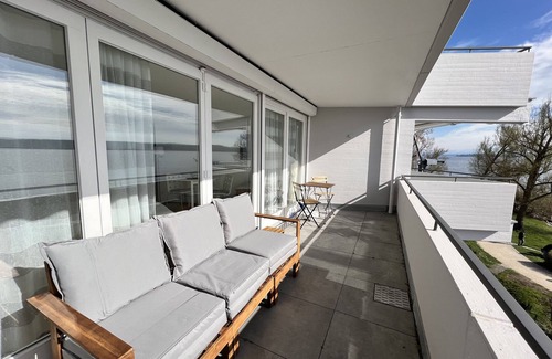 Ueberlingen Apartment | Top-Rated SeeApartment by Lake Constance with Ocean Views