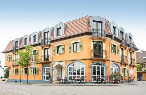 Rust House | Cozy Suite at Hotel Casa Rustica with Breakfast Included
