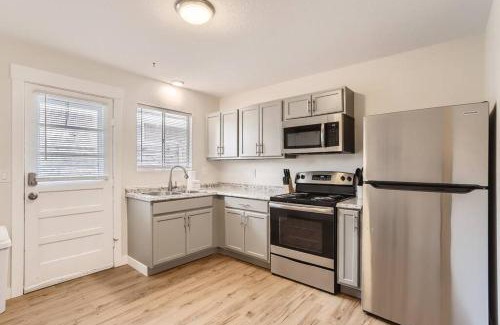 Berthoud Apartment | Pet-Friendly Hotel in a Cozy Outdoor Enthusiast Paradise