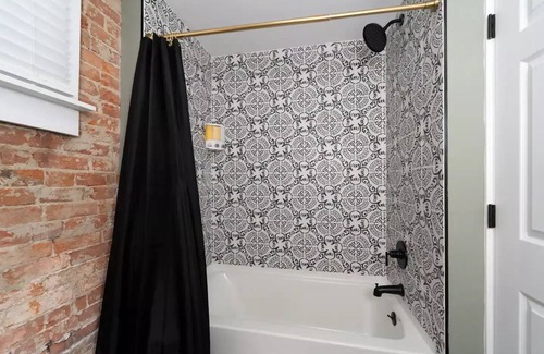 Ludlow Apartment | Historic Small Town USA Retreat in a Walkable Area