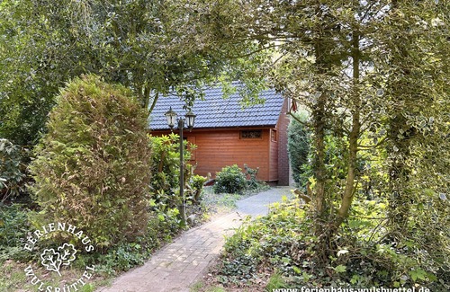 Wulsbuttel House | Cozy Forest Retreat: Guest Rated 9.8 with Breakfast Included
