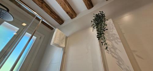 Castello Apartment | Charming Villa Retreat with Private Garden & High Guest Rating