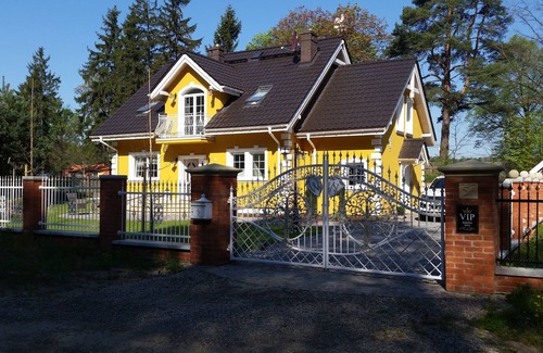 Swieta Lipka Apartment | Idyllic Villa in Masuria with Lake View & Family Amenities