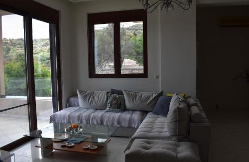 Xiro Chorio House | Exceptional Family Retreat at Smaragda's Maisonette