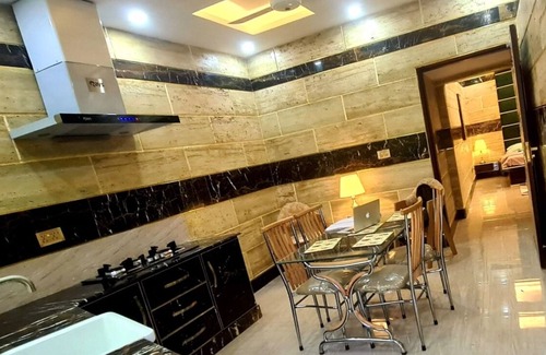 Lahore Apartment | Convenient Apartments with Family and Pet-Friendly Options
