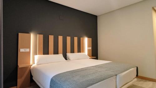 Yuncos Hotel | Budget-Friendly Smart Hotel La Sagra: Pet and Family Friendly