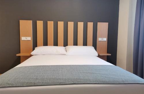 Yuncos Hotel | Budget-Friendly Smart Hotel La Sagra: Pet and Family Friendly