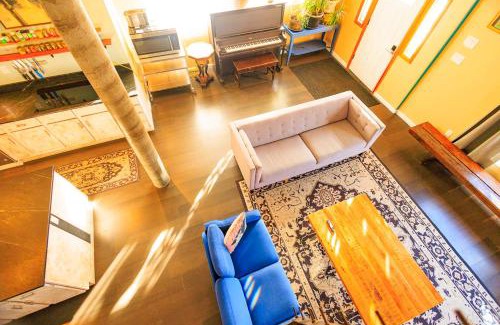 Elyria Swansea Villa | Discover Smart House: Hot Tub, Pet Friendly & Family Fun