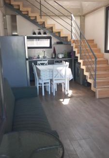 Ureki Apartment | Beachfront Smart House Twins: Family-Friendly Escape with Views