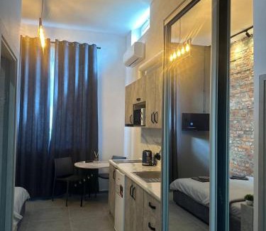 Uzhhorod Apartment | Smart Parys