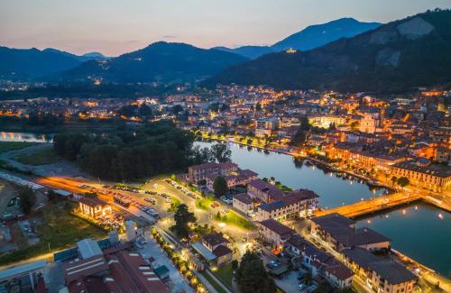 Paratico Hotel | Stylish SMART San Martino: Pet-Friendly & Family Welcome