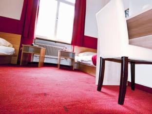 Ludwigsvorstadt-Kliniken Hotel | Convenient Stay at Smart Stay Hotel Station for Families