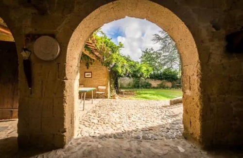 Farnese Apartment | Discover Maremma with Relaxing Spa & Lake Views