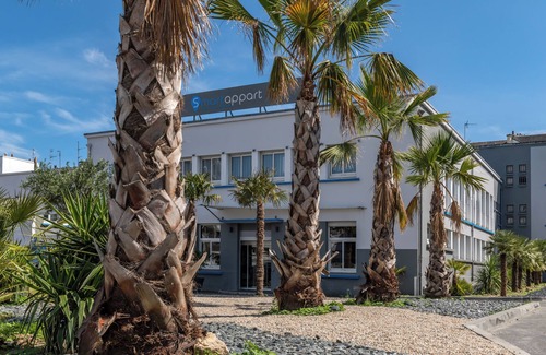Lorient Apartment | Welcoming Smartappart Lorient: Family-Friendly & Accessible