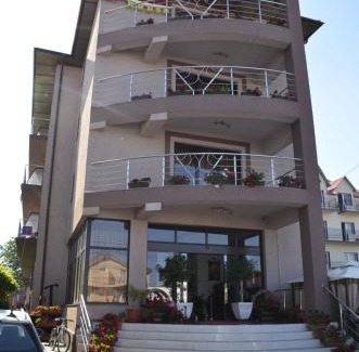 Costinesti House | SmartHouse: Guest Rated 9.2 with Family & Pet-Friendly Perks