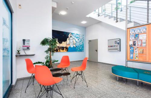 Kempten Hotel | Comfortable smartMotel: Pet & Child Friendly Retreat