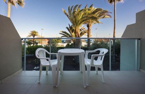 Playa del Ingles Resort | Experience Oceanfront Bliss at Smartr Maspalomas Corinto