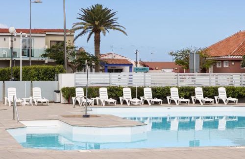 Playa del Ingles Resort | Experience Oceanfront Bliss at Smartr Maspalomas Corinto