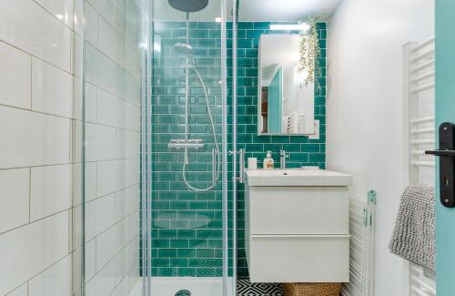 Griffon - Royale Apartment | Convenient Smartstay Louis Chazette Near City Centre