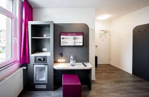 Urbach Hotel | Convenient Airport Hotel Dürscheidt with Breakfast & Family Amenities