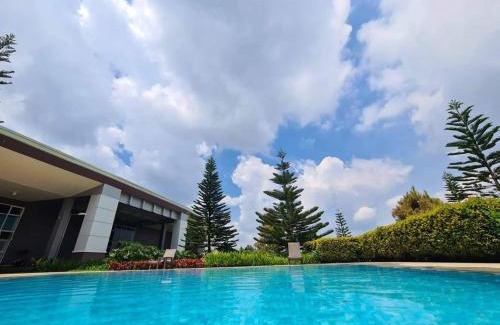 Tagaytay Apartment | Inviting Getaway at SMDC Wind Tagaytay with Pool Access