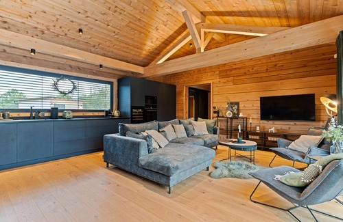Smetanova Lhota Villa | Top-Rated Smetanova Lhota JSP029: Pool, Spa & Family Friendly