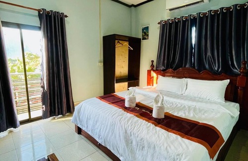Vang Vieng House | Smile Guesthouse