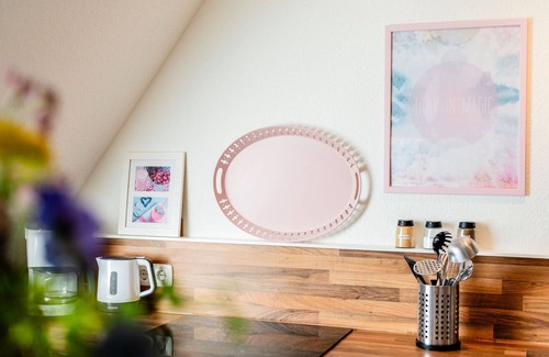 Wassersleben Apartment | Beachfront Bliss: Family-Friendly Apartment with Ocean Views