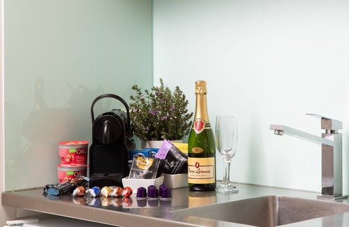 Smiths Beach Villa | Top-Rated Smith Beach Getaways Studio with Pet-Friendly Perks