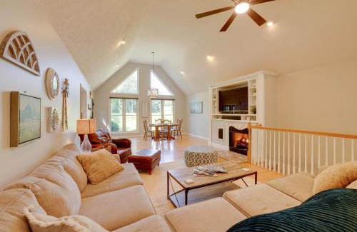 Moneta House | Relax at Smith Mountain Lake Home with Hot Tub & Dock