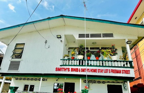 Georgetown House | Budget-Friendly Stay at Smith's Homestay - Family Welcome